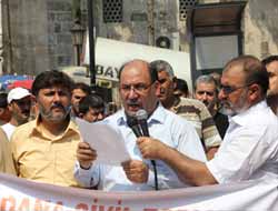 Başörtü Düşmanı Müdür Başka Okula Öğretmen Olarak Sürüldü