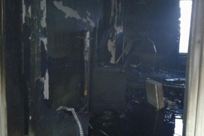 Evde çıkan yangında 6 kişi zehirlendi