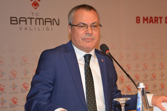 "Peygamber Efendimiz kadınlarımızı yüceltmiştir"