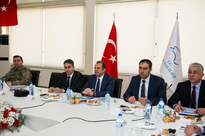 Van’da referandum öncesi güvenlik ve istişare toplantısı