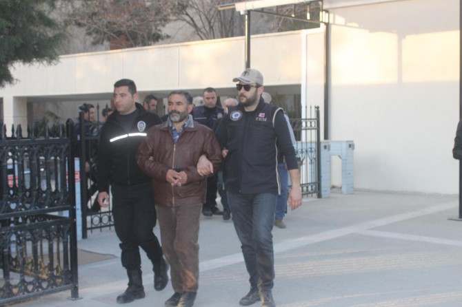 Serokê Şaredariya Stewrê hat girtin