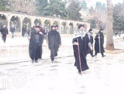 Aczmendilerden Kendilerini Rahatsız Eden Polise Tepki