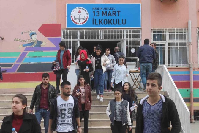 YGS'ye giren öğrenciler duygularını paylaştı