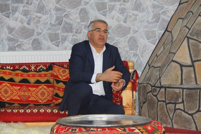 Bingöl'deki askeri alanın devri yapıldı