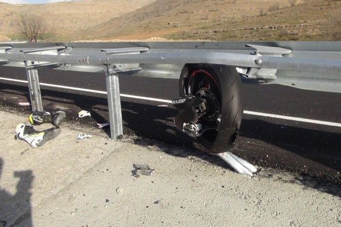 Çınar'da hız motosikleti kaza yaptı: 1 ölü VİDEO-FOTO