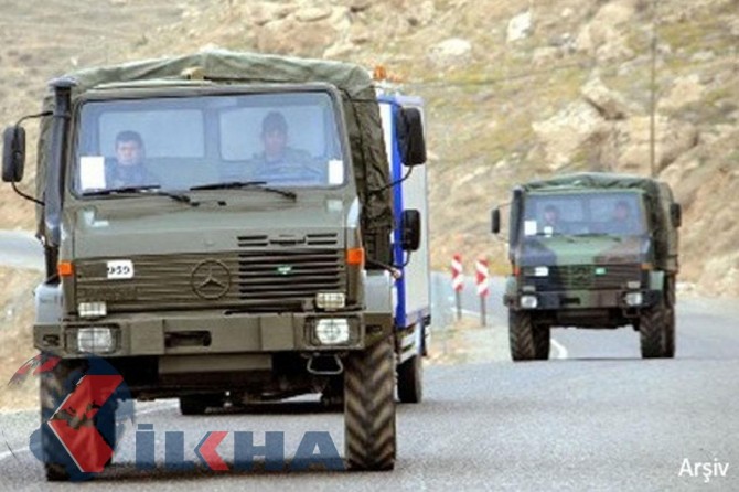 Wesayîtên leşkerî çûn sînorê Sûrî