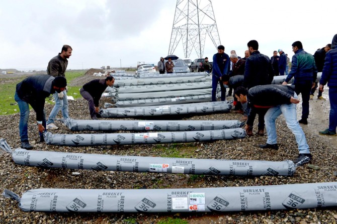 Çiftçilere sera naylonu dağıtımı yapıldı