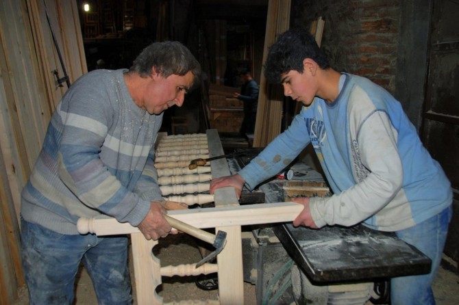 Diyarbakır'dan Türkiye'ye taht kurdu