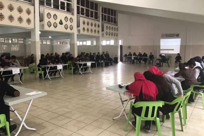 Nusaybin'de okullar arası bilgi yarışması yapıldı
