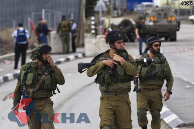 Israeli soldiers attack Palestinians