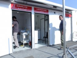 Suriye Sınırında Sağlık TIR' ı