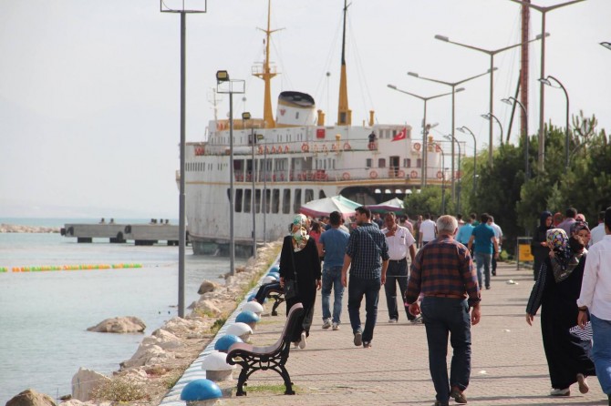 "Van'ı göle kavuşturalım"