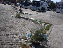 Mersin Otogarı Çöpten Geçilmiyor