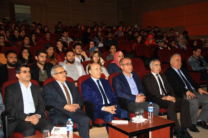 Dicle Üniversitesinde sağlık yönetimi günleri paneli düzenlendi