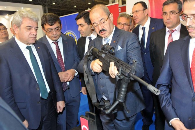 Gaziantep'te Savunma ve Havacılık Zirvesi başladı