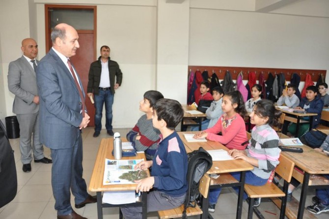 “Kitap okumak önemli bir ihtiyaçtır”