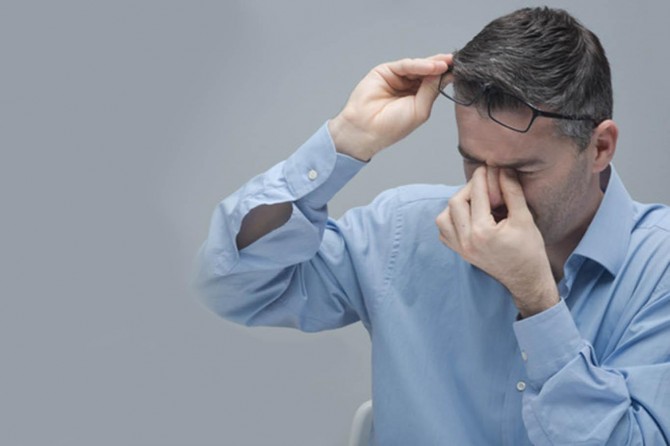 Göz tansiyonu baş ağrısı yapabilir