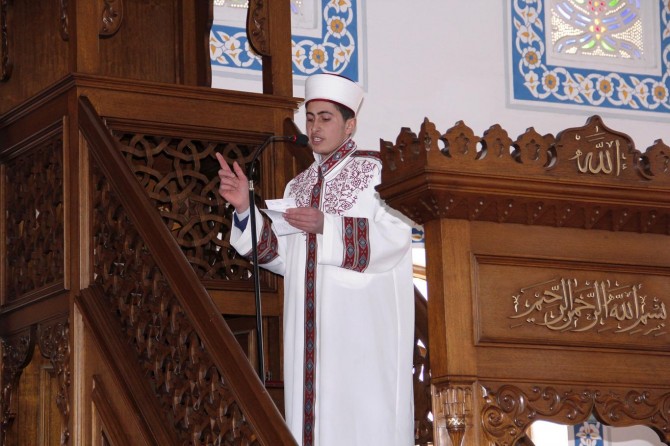 Van'da genç hatipler minberde yarıştı