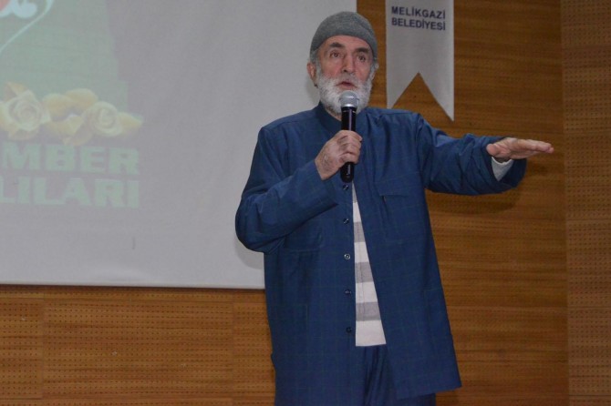 "Müslümanlar mustazaflığa alışmamalıdır"