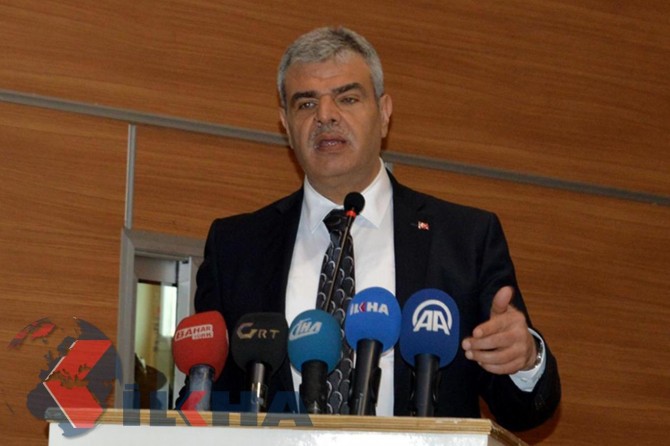 “3 million refugees are trying to come to Turkiye from Iran”