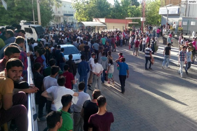 Öğrenciler arasında çıkan kavgada 8 kişi gözaltına alındı