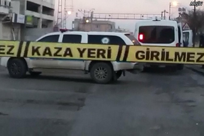 İşçileri taşıyan minibüs devrildi: 11 yaralı