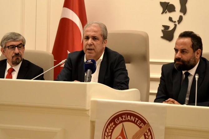 “Bi îddiayên ji derewan xirabtir hewil didin hişê welatiyan tevlîhev bikin”