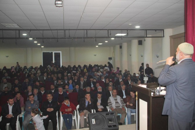 "Müslümanları katlederek bu coğrafyaları kan deryasına çevirdiler"