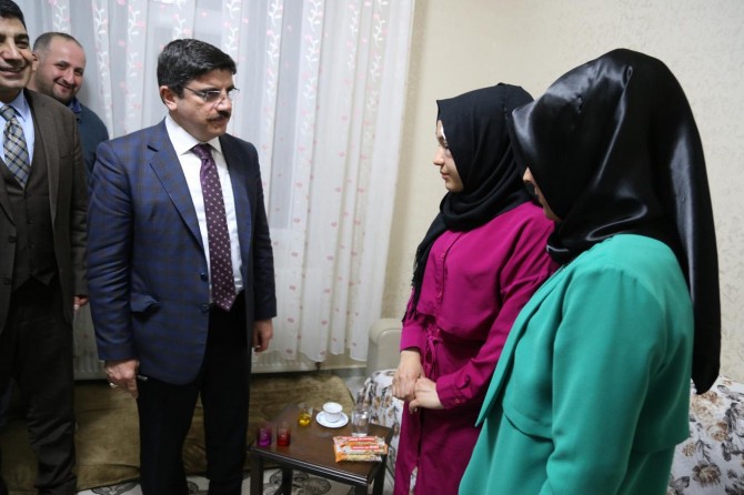 Aktay'dan saldırıya uğrayan AK Partili kadınlara ziyaret