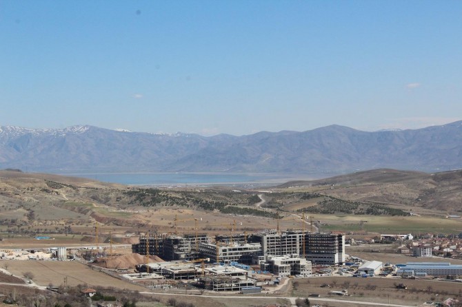 Elazığ Şehir Hastanesinin yapımı sürüyor
