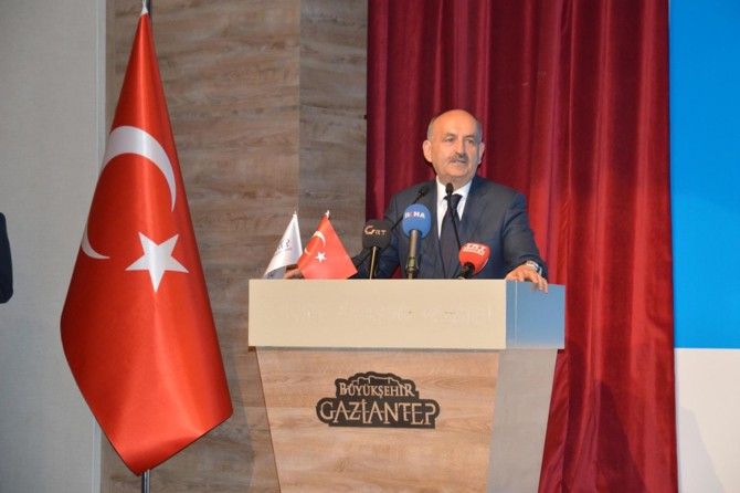 Bakan Müezzinoğlu Gaziantep’te sağlık temsilcileri ile bir araya geldi