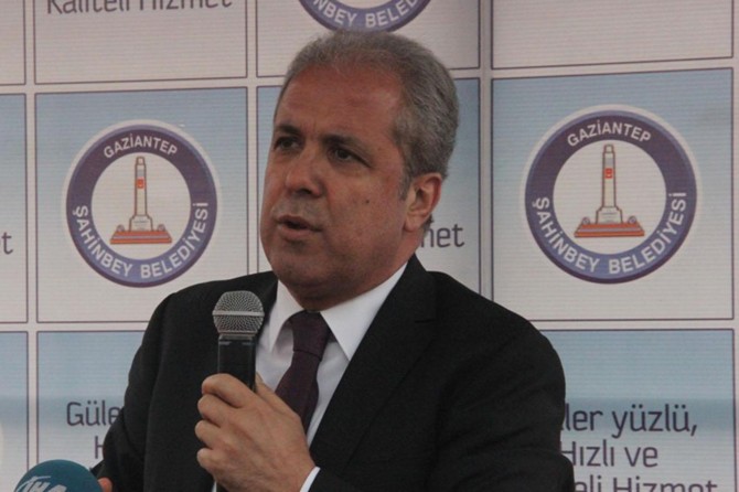 Camiler parklarla iç içe olması gerek