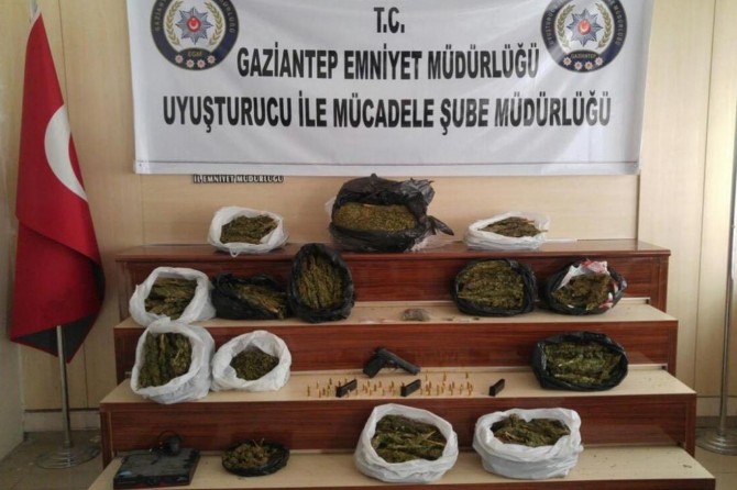 Türkiye geneli eş zamanlı operasyonlarda 414 şüpheli yakalandı