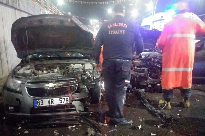 Şanlıurfa 15 Temmuz Şehitler Köprüsü’nde trafik kazası: 4 yaralı