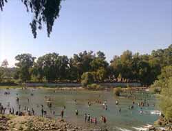 Sıcaktan Bunalanlar Soluğu Barajda Aldı