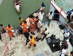 Feribot 200 Kişiyi ile Birlikte Battı