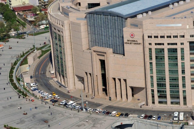 30 avukat FETÖ'den tutuklandı