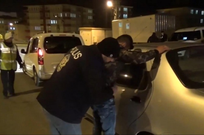 81 ildeki asayiş uygulamalarında 496 kişi gözaltına alındı