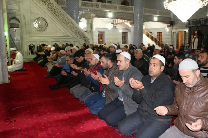 Li ‘Bajarê Pêxemberan’ ji bo Îdlîbê dua hat kirin