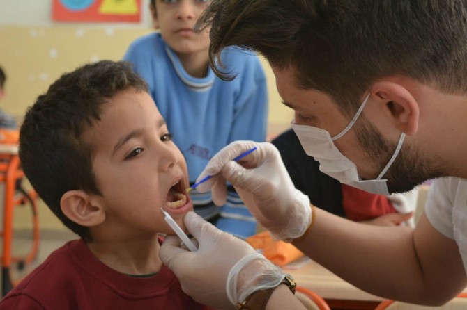 Öğrenciler için ağız ve diş sağlığı programı düzenlendi