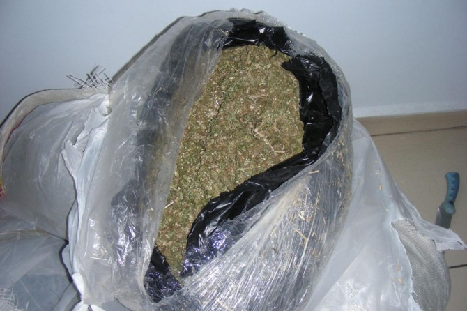 Çocuk kurye kullanan uyuşturucu satıcısı yakalandı