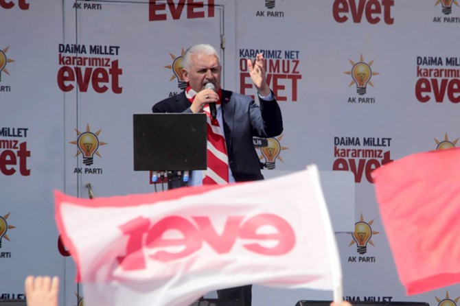 "Birileri coğrafyamızı kana buluyor ve yeni sınırları kanla çizmeye çalışıyor"