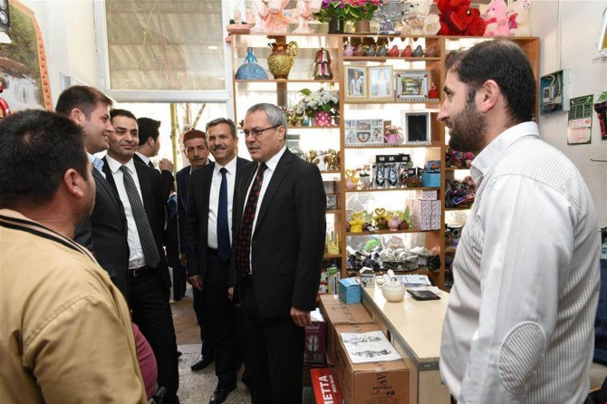 Batman Valisi Kozluk’ta incelemelerde bulundu