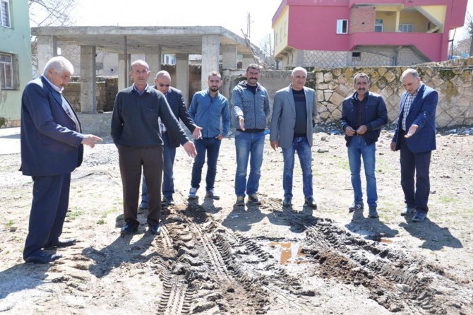 Gundî dixwazin ku rêya wan a di nîvî de maye were çêkirin