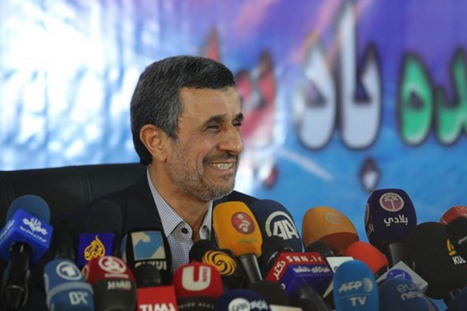 Ahmedinejad yeniden cumhurbaşkanı adayı oldu