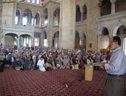 Adana'da Hac Eğitim Seminerleri Başladı