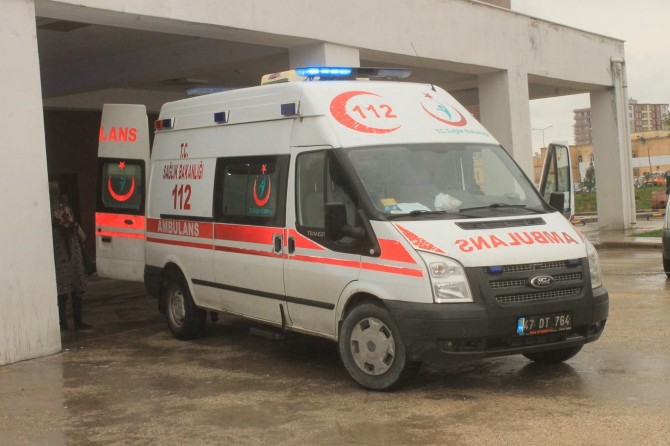 Üniversite öğrencileri yedikleri yemekten zehirlendi