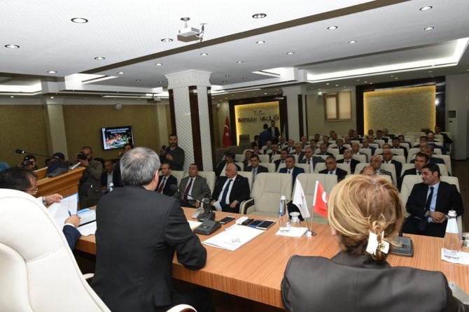 "Batman'da 230 proje yürütülüyor"