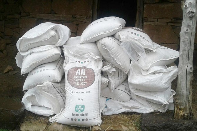 Bingöl'de bir ton amonyum nitrat ele geçirildi