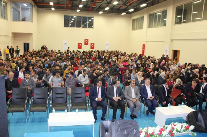 "Gençlerin çok çalışması gerekiyor"